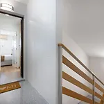 Seaside Comfy Flat Apartment