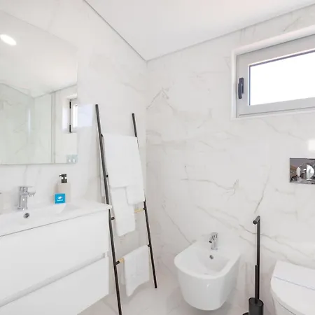 Seaside Comfy Flat 아파트 마토지뉴스