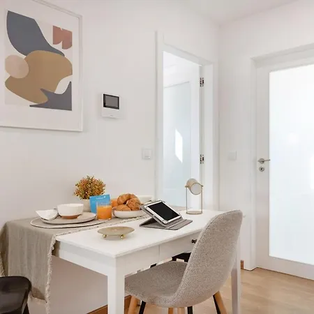 Seaside Comfy Flat 마토지뉴스